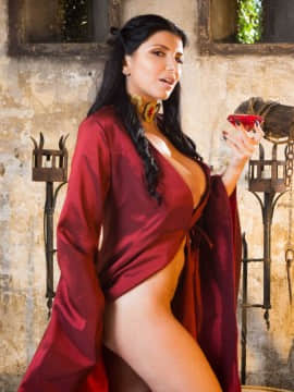 Queen Of Thrones Part 2 (A XXX Parody)_img_150