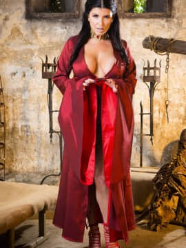 Queen Of Thrones Part 2 (A XXX Parody)_img_157