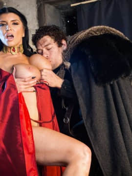 Queen Of Thrones Part 2 (A XXX Parody)_img_431