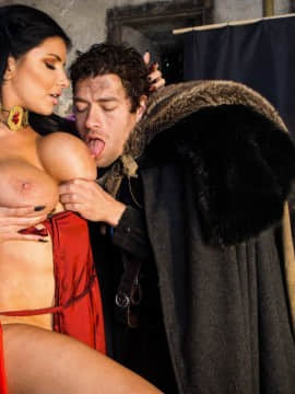 Queen Of Thrones Part 2 (A XXX Parody)_img_438