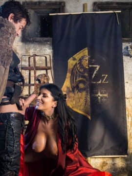 Queen Of Thrones Part 2 (A XXX Parody)_img_468