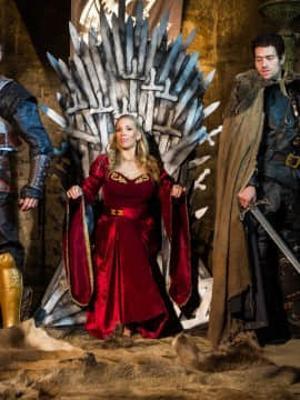 Queen Of Thrones Part 1 (A XXX Parody).zip_img_300