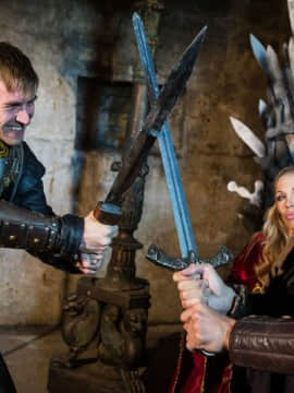 Queen Of Thrones Part 1 (A XXX Parody).zip_img_333