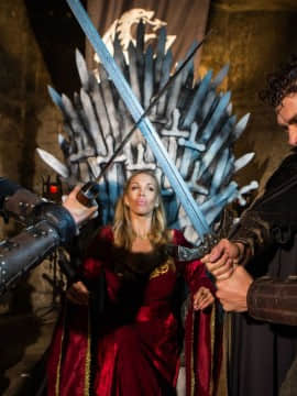 Queen Of Thrones Part 1 (A XXX Parody).zip_img_340