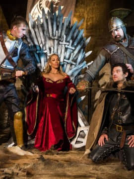 Queen Of Thrones Part 1 (A XXX Parody).zip_img_345