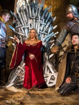 Queen Of Thrones Part 1 (A XXX Parody).zip_img_350