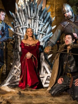 Queen Of Thrones Part 1 (A XXX Parody).zip_img_354