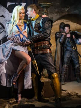 Queen Of Thrones Part 1 (A XXX Parody).zip_img_383