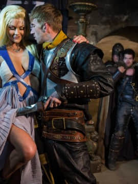 Queen Of Thrones Part 1 (A XXX Parody).zip_img_393