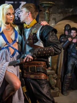 Queen Of Thrones Part 1 (A XXX Parody).zip_img_395