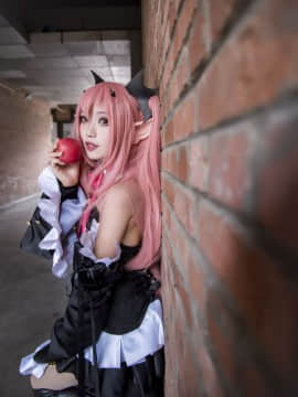 Coser 凰儿 (Huang) [bcy.net 45243] (2016-11-21)_[终结的炽天使] {克鲁鲁·采佩西} 呐，你要不要我咬一口？ #001 [by 凰儿][2016-06-01]