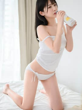 [鳗鱼霏儿] 白背心_(16)