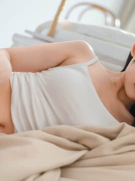 [鳗鱼霏儿] 白背心_(30)