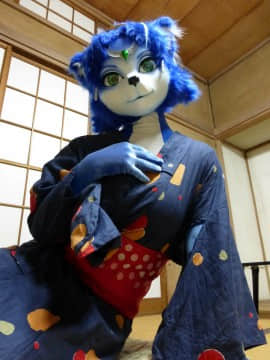 [Ayano Harumaki]&nbsp;&nbsp;Krystal from Star Fox_0045_Ayano_Cools_Down_in_a_Yukata_Cosplay.Ayano.Yukata.03