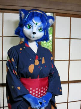 [Ayano Harumaki]&nbsp;&nbsp;Krystal from Star Fox_0054_Ayano_Cools_Down_in_a_Yukata_Cosplay.Ayano.Yukata.12