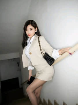 XIUREN No.2864: Yang Chen Chen (杨晨晨sugar)_XIUREN-No.2864-Yang-Chen-Chen-sugar-056