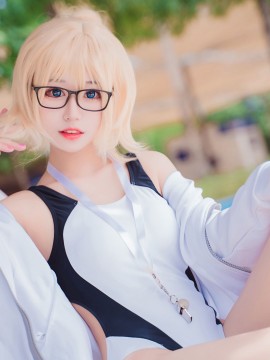 [猫君君] Jeanne d'Arc Swimsuit_MAJ00508