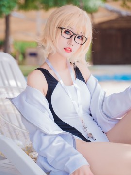 [猫君君] Jeanne d'Arc Swimsuit_MAJ00510