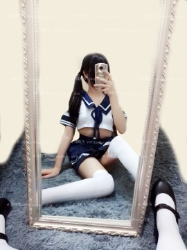 [小清殿下] 縮水水手服_4