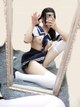 [小清殿下] 縮水水手服_6