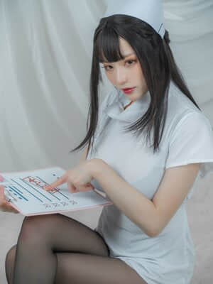 [起司块wii]白色护士_0046