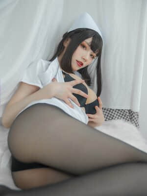 [起司块wii]白色护士_0017