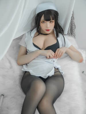 [起司块wii]白色护士_0021