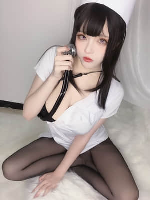 [起司块wii]白色护士_0005