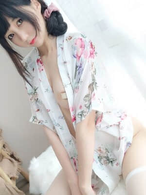 [Nagisa魔物喵] 妻の和風浴衣_18