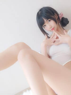 [Nagisa魔物喵] 白いフォーク水着_04