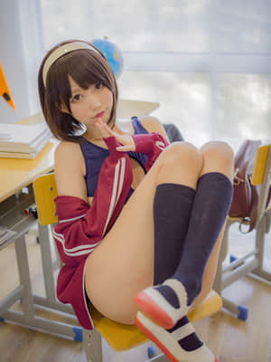 [Nagisa魔物喵] エッチな水着_教室内的死库水-魔物喵vol07 (55)