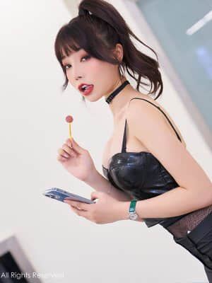 XIUREN No.2921: Booty (芝芝)_XIUREN-No.2921-Booty-Zhizhi-011