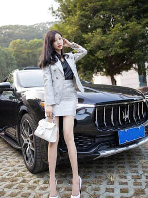 XIUREN No.2928: Yang Chen Chen (杨晨晨sugar)_XIUREN-No.2928-Yang-Chen-Chen-sugar-021