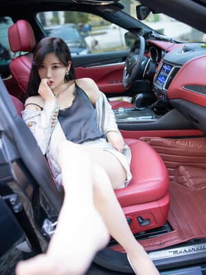 XIUREN No.2928: Yang Chen Chen (杨晨晨sugar)_XIUREN-No.2928-Yang-Chen-Chen-sugar-029