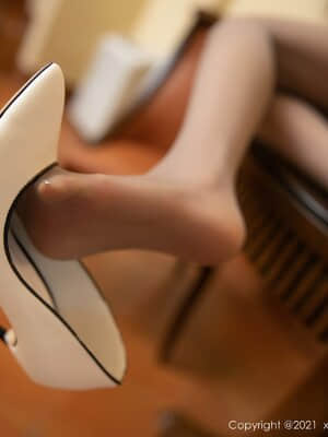 XIUREN No.2973: Yang Chen Chen (杨晨晨sugar)_XIUREN-No.2973-Yang-Chen-Chen-sugar-035