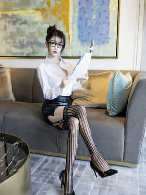 XIUREN No.2976: 南初妹妹_XIUREN-No.2976-007