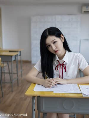 XIUREN No.2970: Shen Mengyao (沈梦瑶)_XIUREN-No.2970-Shen-Mengyao-010