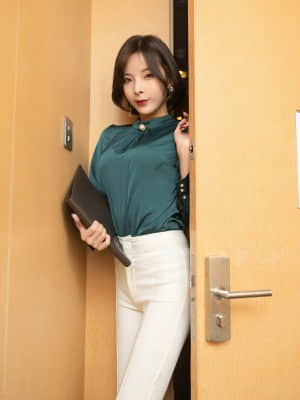 XIUREN No.3108: Chen Xiao Miao (陈小喵)_XIUREN-No.3108-Chen-Xiao-Miao-006