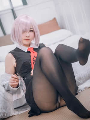 [是本末末] 玛修ONE_aiweifulishe.com010