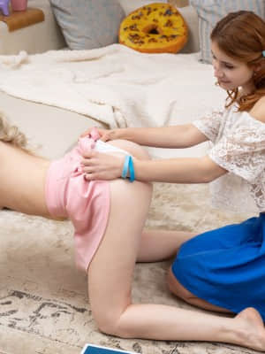 MetArt.com_20.07.07.Siiri.And.Sophie.Gem.Girls.Night.In.XXX.iMAGESET-YAPG_metart_girls-night-in_siiri--sophie-gem_high_0021