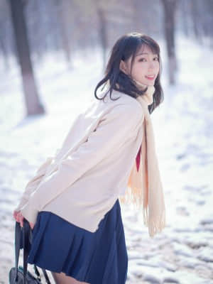 [周叽是可爱兔兔] 小清新居家服 + 雪景jk_Snow JK_04