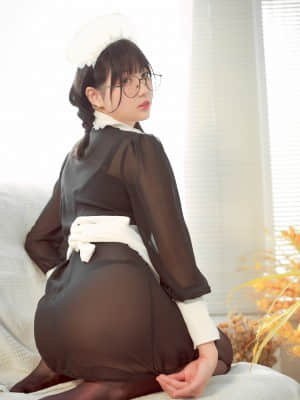 [周叽是可爱兔兔] 眼镜女仆 Sweet House Maid + 3V_11