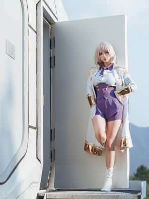 rioko凉凉子 - 电光机王 貉 + 8V_010
