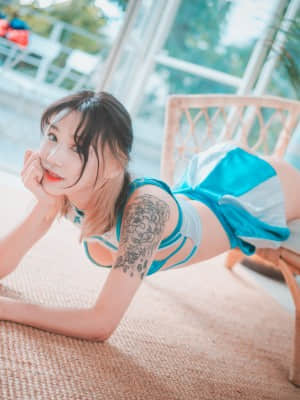 DJAWA Photo - Tae Ri (태리) & Bomi (보미) - “Devil 666 & Angel 777”_DJAWA-Photo-Tae-Ri-and-Bomi-Devil-666-and-Angel-777-MrCong.com-043