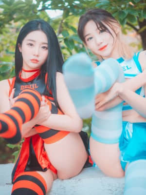 DJAWA Photo - Tae Ri (태리) & Bomi (보미) - “Devil 666 & Angel 777”_DJAWA-Photo-Tae-Ri-and-Bomi-Devil-666-and-Angel-777-MrCong.com-034