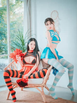 DJAWA Photo - Tae Ri (태리) & Bomi (보미) - “Devil 666 & Angel 777”_DJAWA-Photo-Tae-Ri-and-Bomi-Devil-666-and-Angel-777-MrCong.com-007