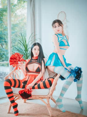DJAWA Photo - Tae Ri (태리) & Bomi (보미) - “Devil 666 & Angel 777”_DJAWA-Photo-Tae-Ri-and-Bomi-Devil-666-and-Angel-777-MrCong.com-006