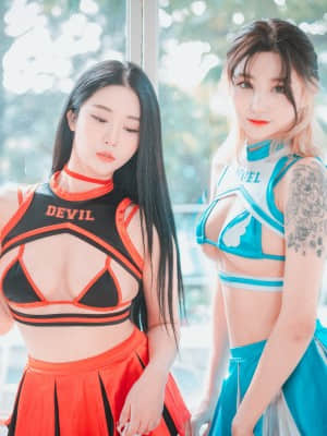 DJAWA Photo - Tae Ri (태리) & Bomi (보미) - “Devil 666 & Angel 777”_DJAWA-Photo-Tae-Ri-and-Bomi-Devil-666-and-Angel-777-MrCong.com-004
