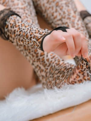 无颜小天使 - 豹纹_27