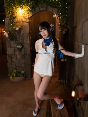 Ria Kurumi - Hestia + 1V_054